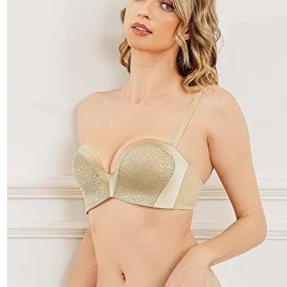 Wingslove Strapless Push Up Plunge
Wireless Bra new 🆕 - Picture 4 of 10